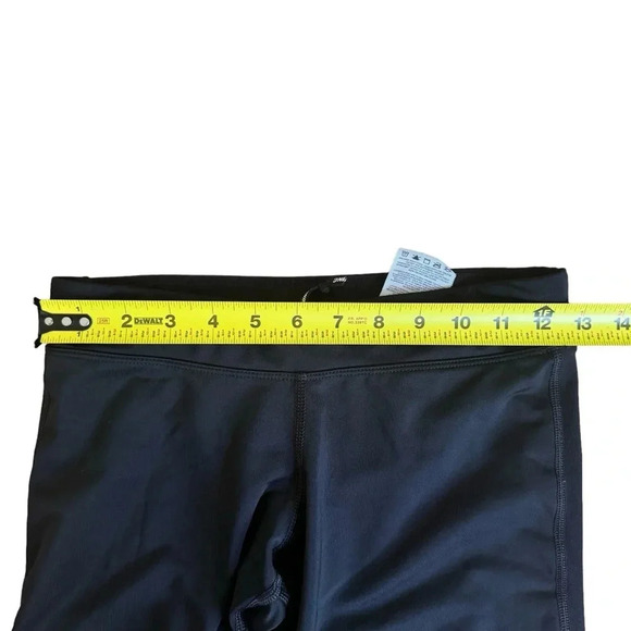 Nike Black Running Leggings Dri-Fit Small Sports zipper Bottom Pocket Women’s - Picture 5 of 11